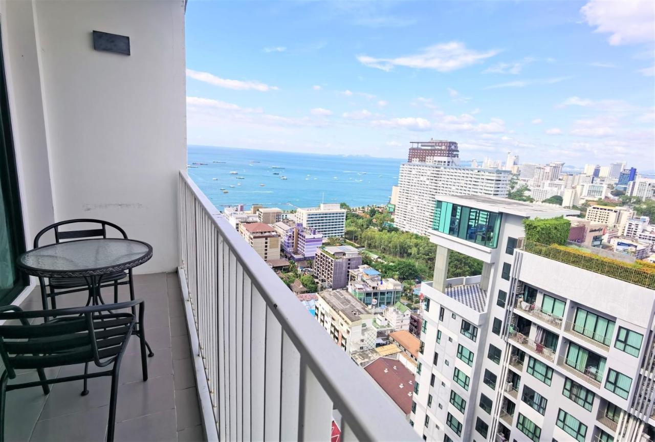 Llx Apartments At The Base Condo Pattaya Exterior foto