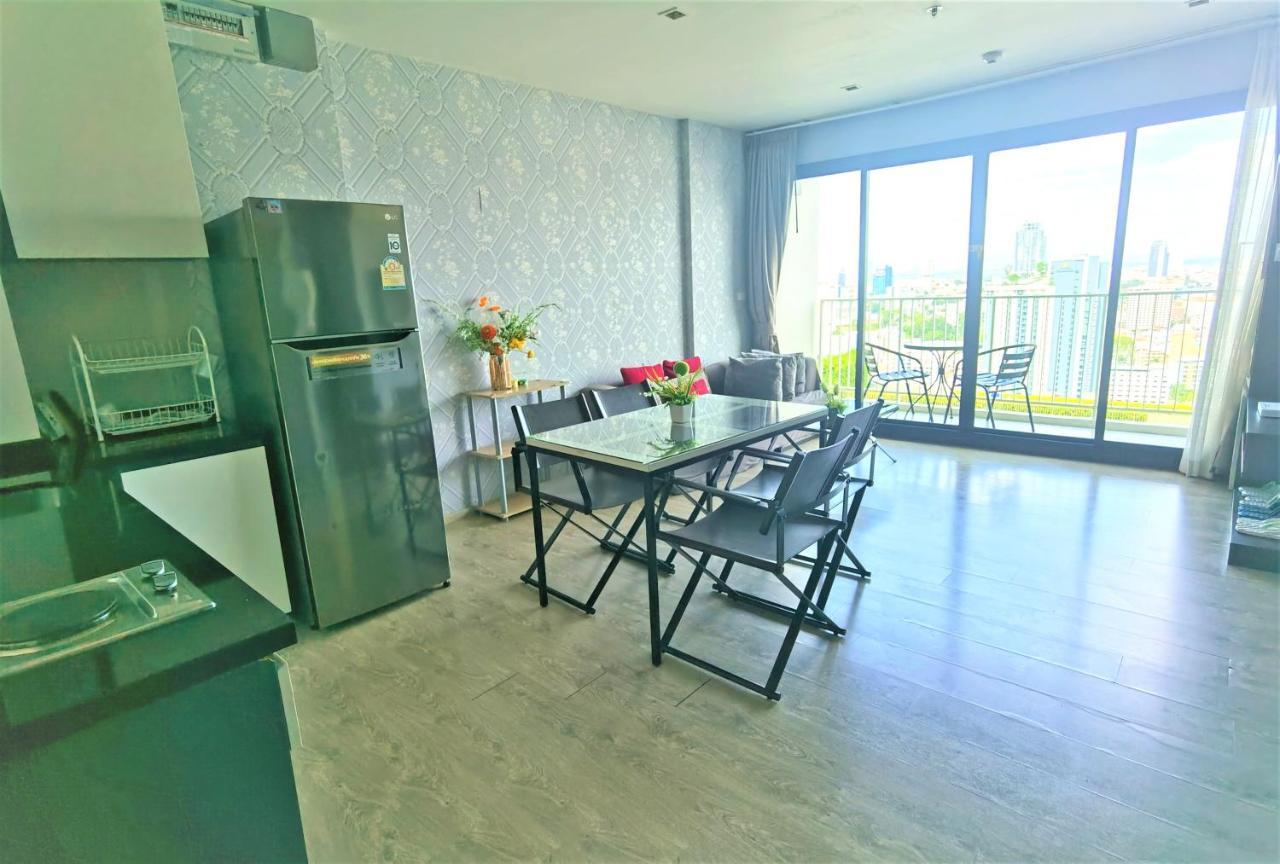 Llx Apartments At The Base Condo Pattaya Exterior foto