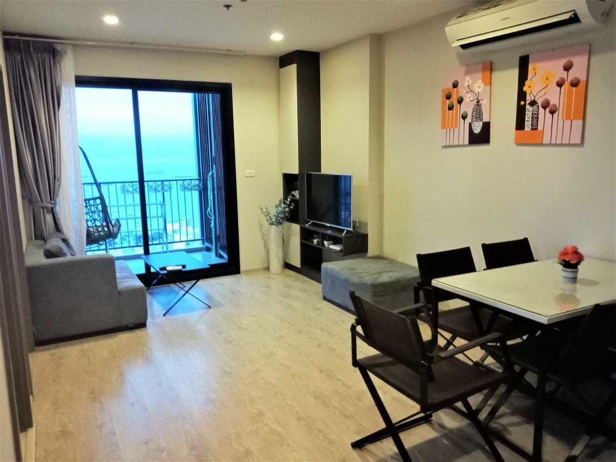 Llx Apartments At The Base Condo Pattaya Exterior foto