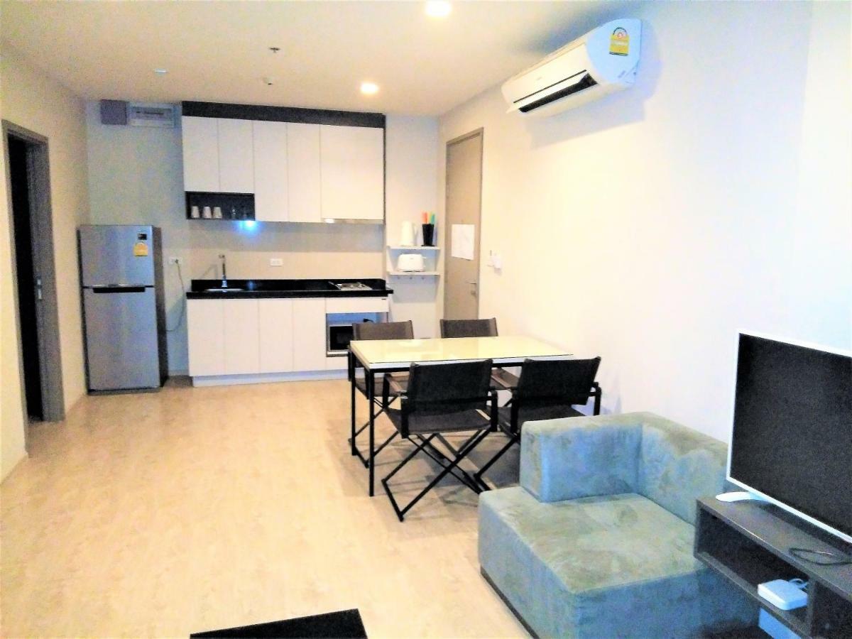 Llx Apartments At The Base Condo Pattaya Exterior foto